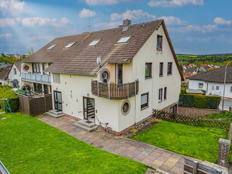Top-Kapitalanlage sucht neuen Eigentümer:
Mit 7 Wohneinheiten + Baugrundstück!
